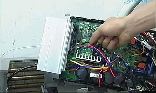 东区美的空调电话是多少